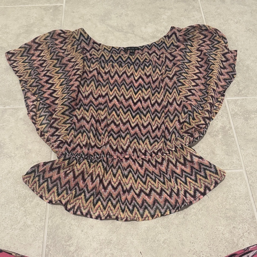 FANG Zigzag Patterned Blouse in Black, Pink, and Tan